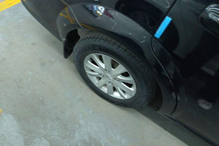 Used Buick Excelle 2013 1.5L Automatic Classic Model
