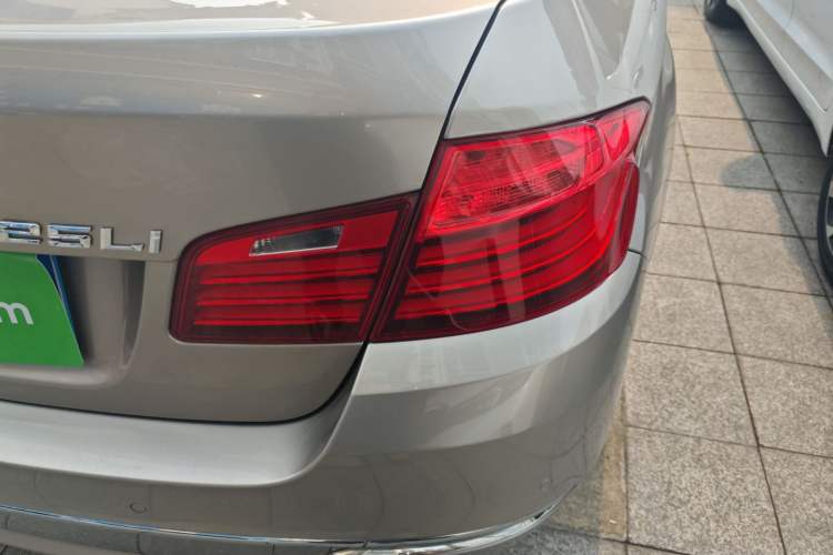 Used BMW 5 Series 2014 525Li Luxury Design Package
