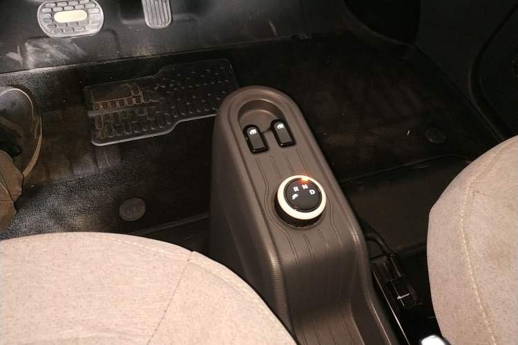 Used Wuling Hongguang MINIEV 2021 Macaron Fashion Model Lithium Iron Phosphate