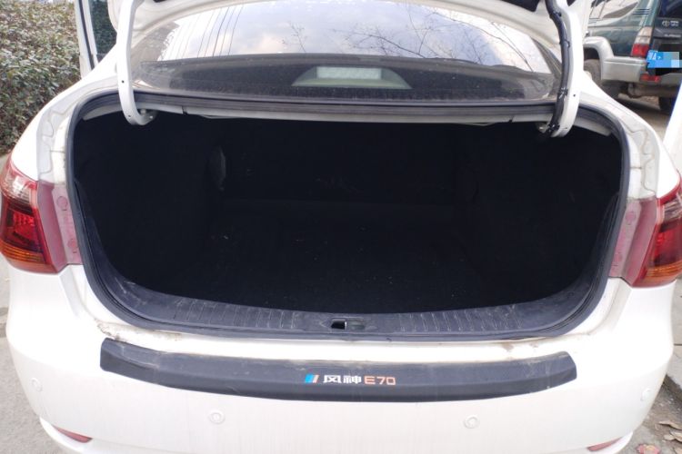 Used Dongfeng Aeolus E70 2023 500 Smart Edition Lithium Iron Phosphate 48.6 kWh 120 kW