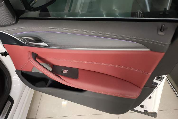 Used BMW 5 Series 2021 530Li Leading Model M Sport Package
