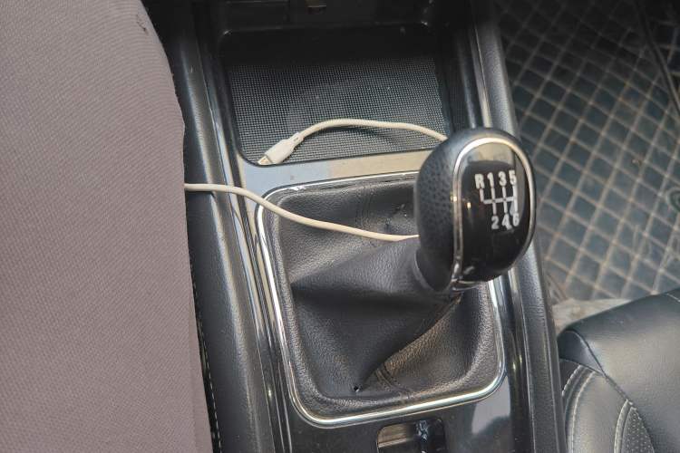 Used Dongfeng Fengon 580 2016 1.5T Manual Luxury Version