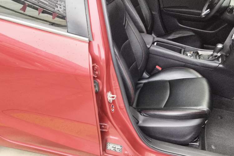 Used Mazda Mazda 3 Axela 2017 Sedan 1.5L Automatic Luxury Model Emission Standard China V
