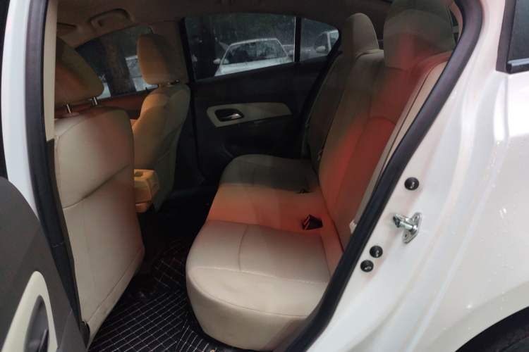 Used Chevrolet Cruze 2015 1.5L Classic SL MT