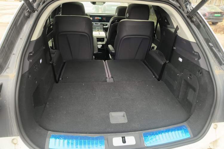 Used Hongqi E-HS9 2022 690 km Range Flagship Edition Six Seats
