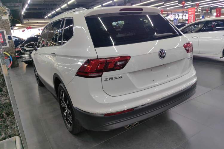 Used Volkswagen Tiguan L 2019 Revised 330TSI Automatic Two-Wheel Drive Smart & Luxury Edition China VI Standard
