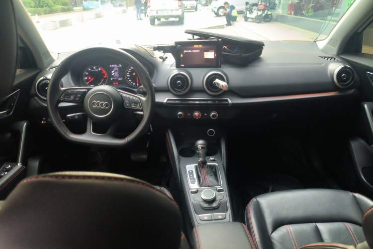 Used Audi Q2L 2022 35 TFSI Progressive Dynamic Edition
