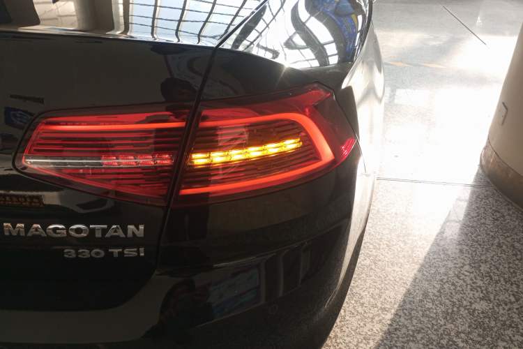 Used Volkswagen Magotan 2017 330TSI DSG Luxury Model
