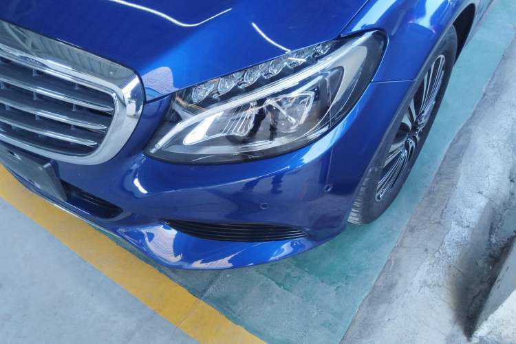 Used Mercedes-Benz C-Class 2017 Facelift C 200 L
