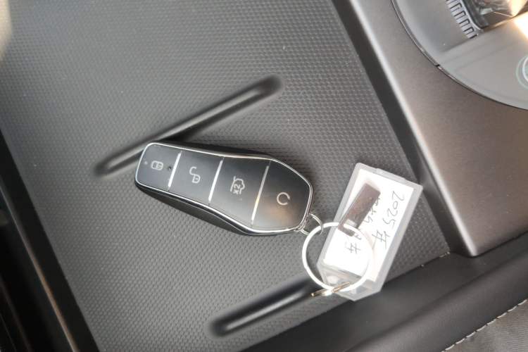 Used BYD Seal 06 New Energy 2024 DM-i 120KM Prestige Model
