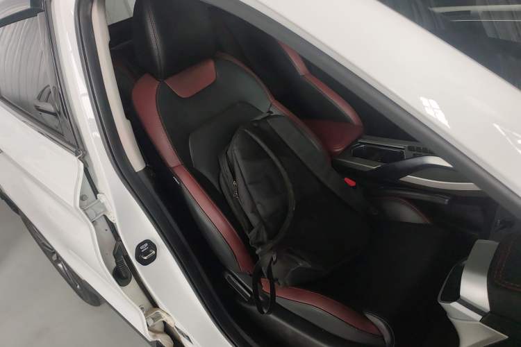 Used Geely Auto Coolray 2020 Facelift 240T DCT Hunter