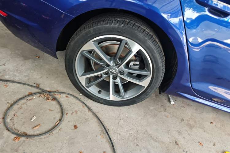 Used Audi A4L 2018 30th Anniversary Edition 40 TFSI Fashion Model
