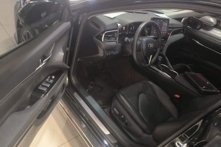 Used Toyota Camry 2023 2.5G Luxury Edition