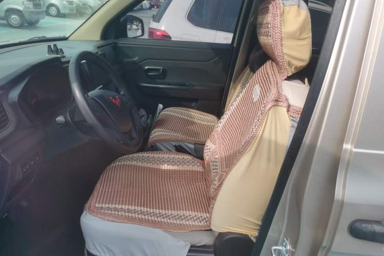 Used Wuling Hongguang V 2022 1.5L Jingqu Version Hydraulic Power Steering LAR
