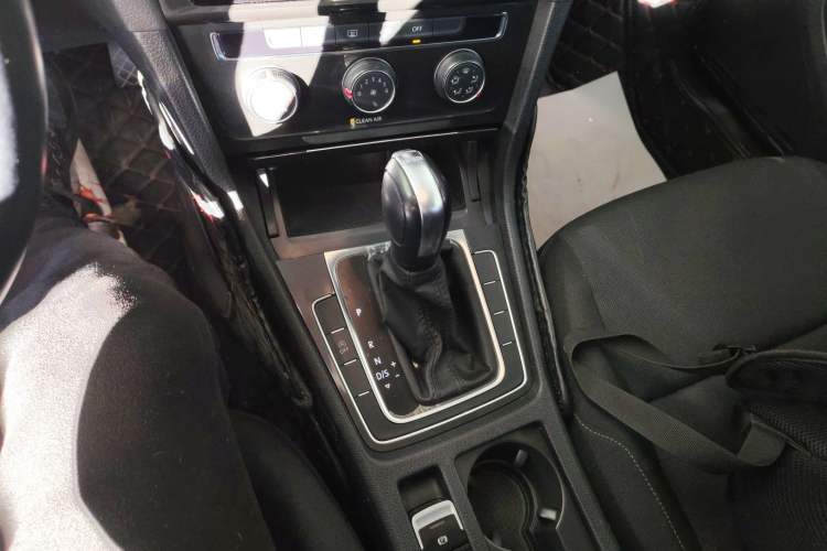 Used Volkswagen Golf 2019 200TSI DSG Comfort & Ambition Edition China VI Standard