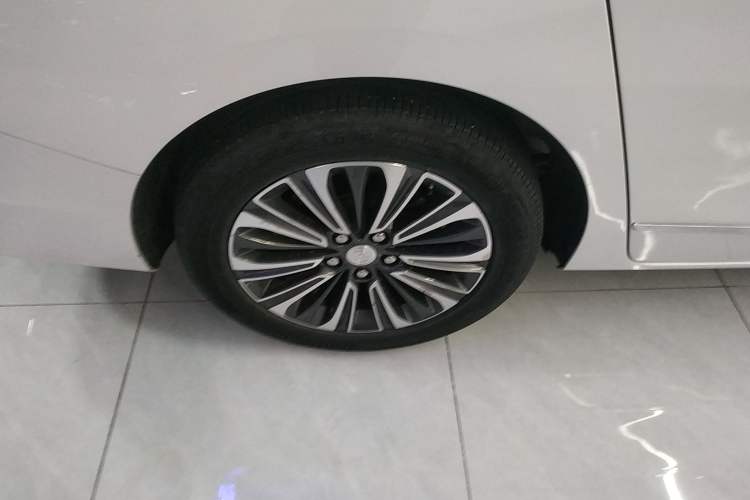 Used Buick GL8 2020 ES Land Cruiser 653T Flagship Model
