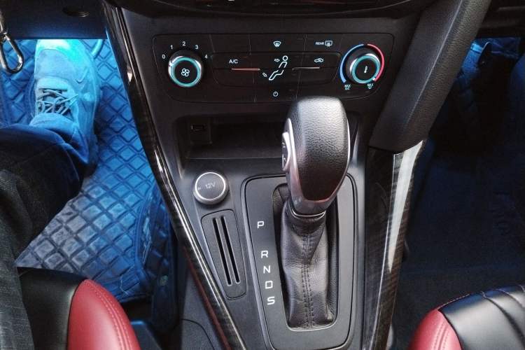 Used Ford Focus 2017 Hatchback 1.6L Automatic Comfort Plus SmartDrive Edition