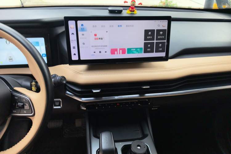 Used Geely Auto Haoyue L 2023 2.0T DCT Flagship Version
