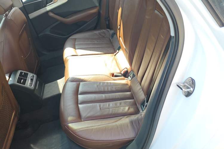 Used Audi A4L 2017 40 TFSI Fashion Model
