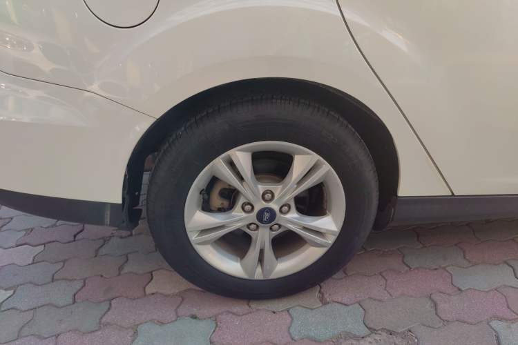 Used Ford Focus 2018 Sedan Classic 1.6L Automatic Comfort Plus Smart Drive Version