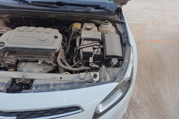 Used Chevrolet Cruze 2015 1.5L Classic SL MT
