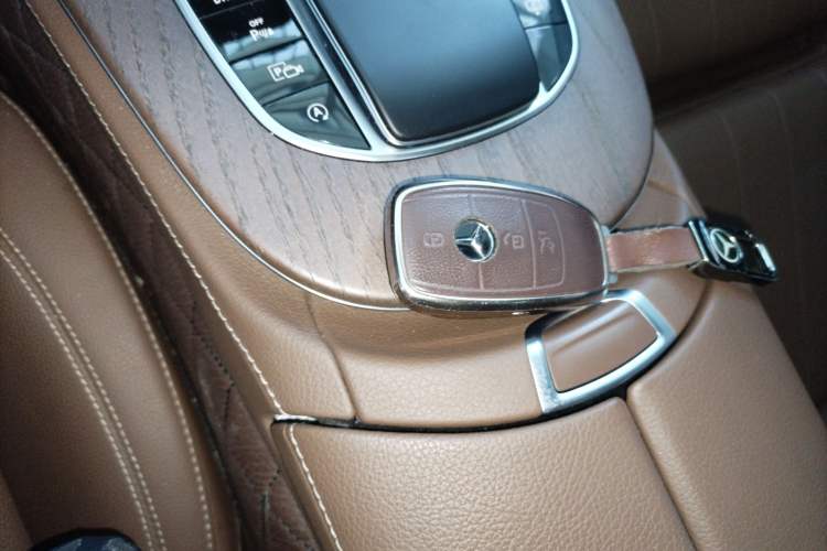 Used Mercedes-Benz E-Class 2022 Updated E 300 L Luxury Edition