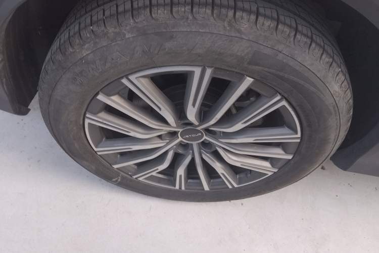 Used JETOUR X70 PLUS 2024 1.6T DCT Ultra-Comfort Edition 5 Seats
