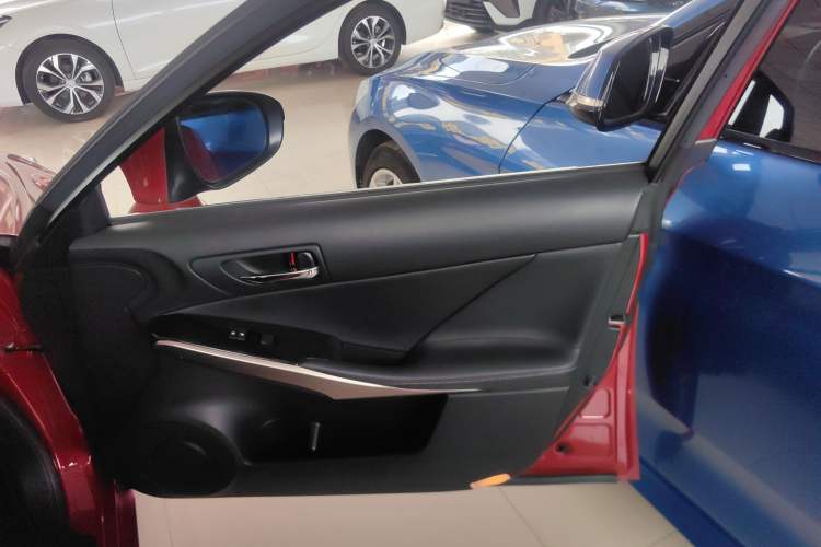 Used Lexus IS 2013 250 Leading Edition
