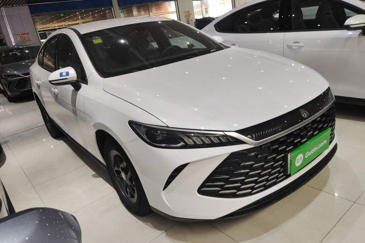 Used BYD Qin PLUS 2025 DM-i Smart Drive 55KM Leading Model
