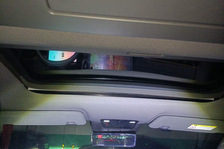 Used  eπ008 2024 210Max Range-Extended Version 6 Seats
