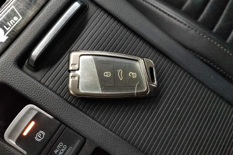 Used Volkswagen Magotan 2018 Facelift 330TSI DSG Luxury Model