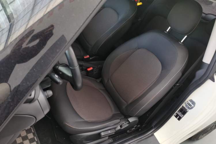 Used  MINI 2023 1.5T ONE
