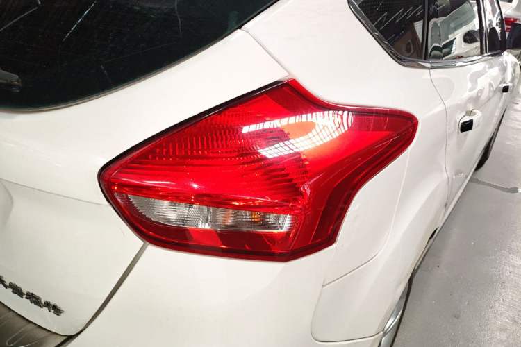 Used Ford Focus 2018 Hatchback Classic 1.6L Automatic Comfort Plus SmartDrive Edition