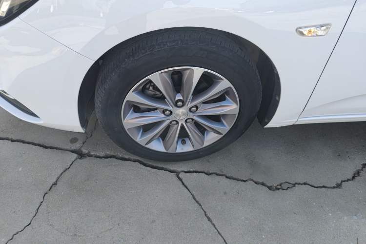 Used Chevrolet Monza 2020 320 Automatic Enjoyment Edition