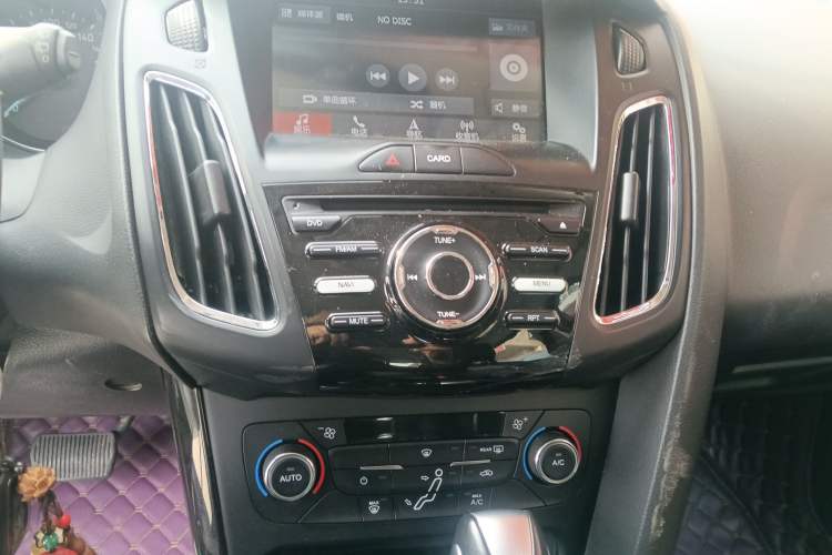 Used Ford Focus 2017 Hatchback 1.6L Automatic Fashion Edition Smart Drive Version