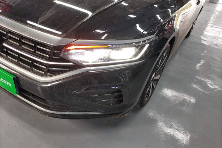 Used Volkswagen Passat 2023 380TSI Flagship Edition