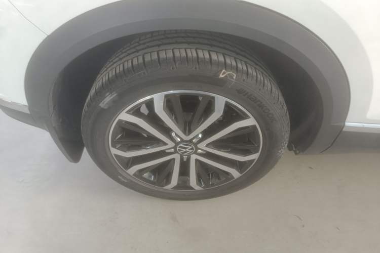 Used Volkswagen T-ROC 2021 280TSI DSG Two-Wheel Drive Comfort Connect Edition