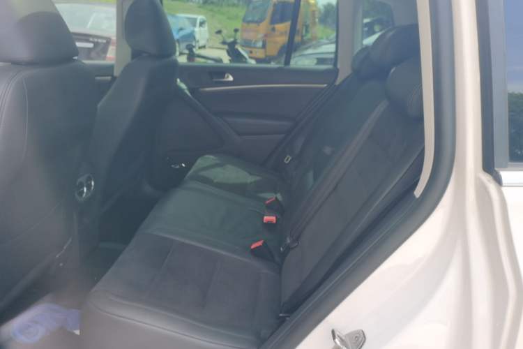 Used Volkswagen Tiguan 2013 2.0 TSI Automatic All-Wheel-Drive Flagship Edition
