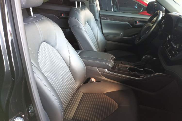 Used Toyota Crown Kluger 2021 2.5L HEV Four-Wheel Drive Premium Edition
