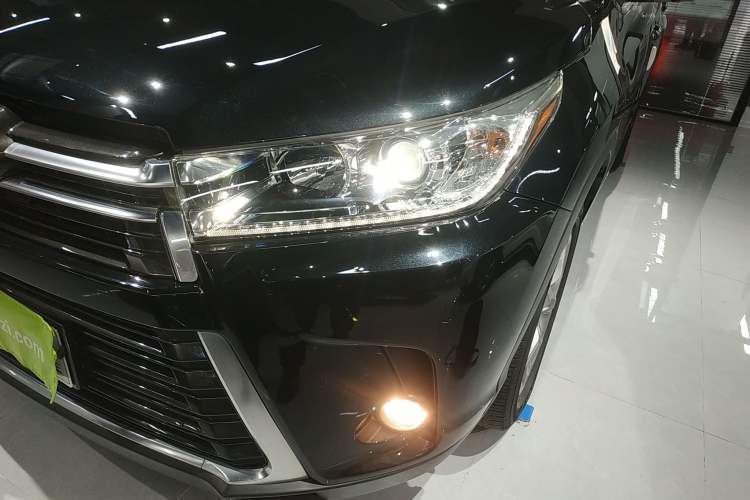 Used Toyota Highlander 2021 2.0T Four-Wheel Drive Prestige Version 7 Seats
