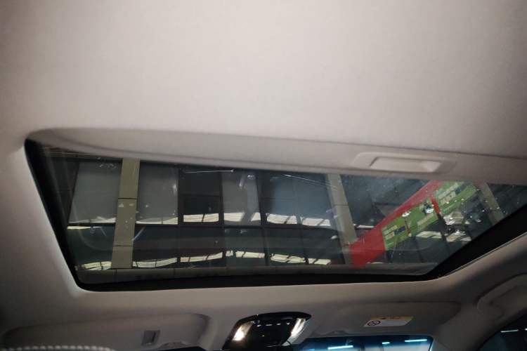 Used Toyota Venza 2023 2.0L CVT Two-Wheel Drive Prestige Version
