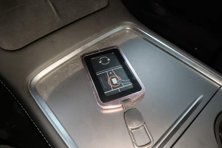 Used Tesla Model Y 2021 Long-Range All-Wheel-Drive Version
