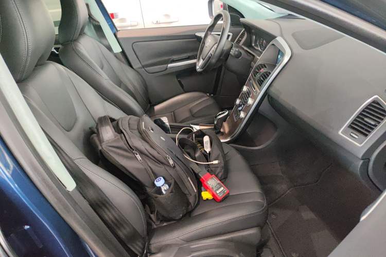 Used Volvo XC60 2015 T5 Smart Upgrade Model
