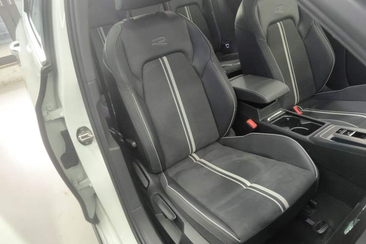 Used Volkswagen Golf 2021 280TSI DSG R-Line
