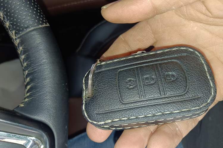 Used Dongfeng Fengon 580 2016 Revised Version 1.5T CVT Luxury Edition
