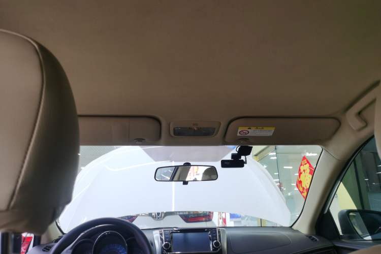 Used Toyota YARiS L Zhi Xuan 2015 1.5E Automatic Charm Edition