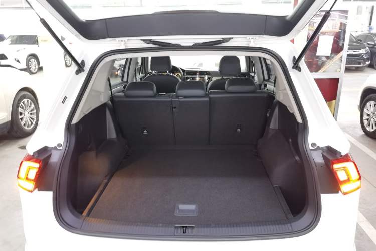 Used Volkswagen Tiguan L 2020 330TSI Automatic Two-Wheel Drive Panoramic Comfort Edition China VI Standard