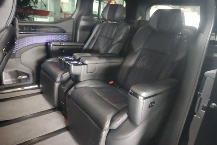 Used Zeekr 009 2022 WE Edition