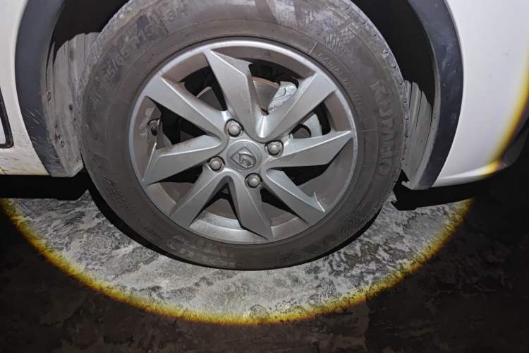 Used Baojun 310W 2017 1.5L Manual Fashion Model China V