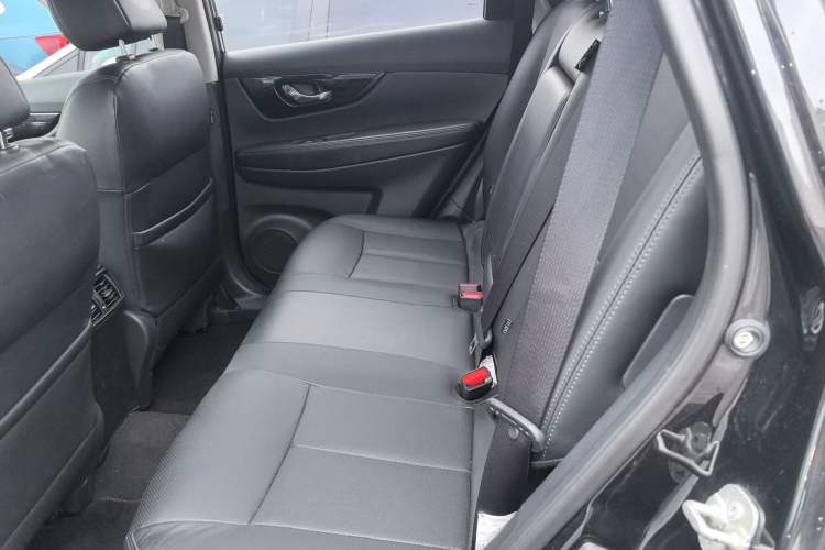 Used Nissan X-Trail 2019 2.0L CVT Smart Connect Comfort Edition 2WD